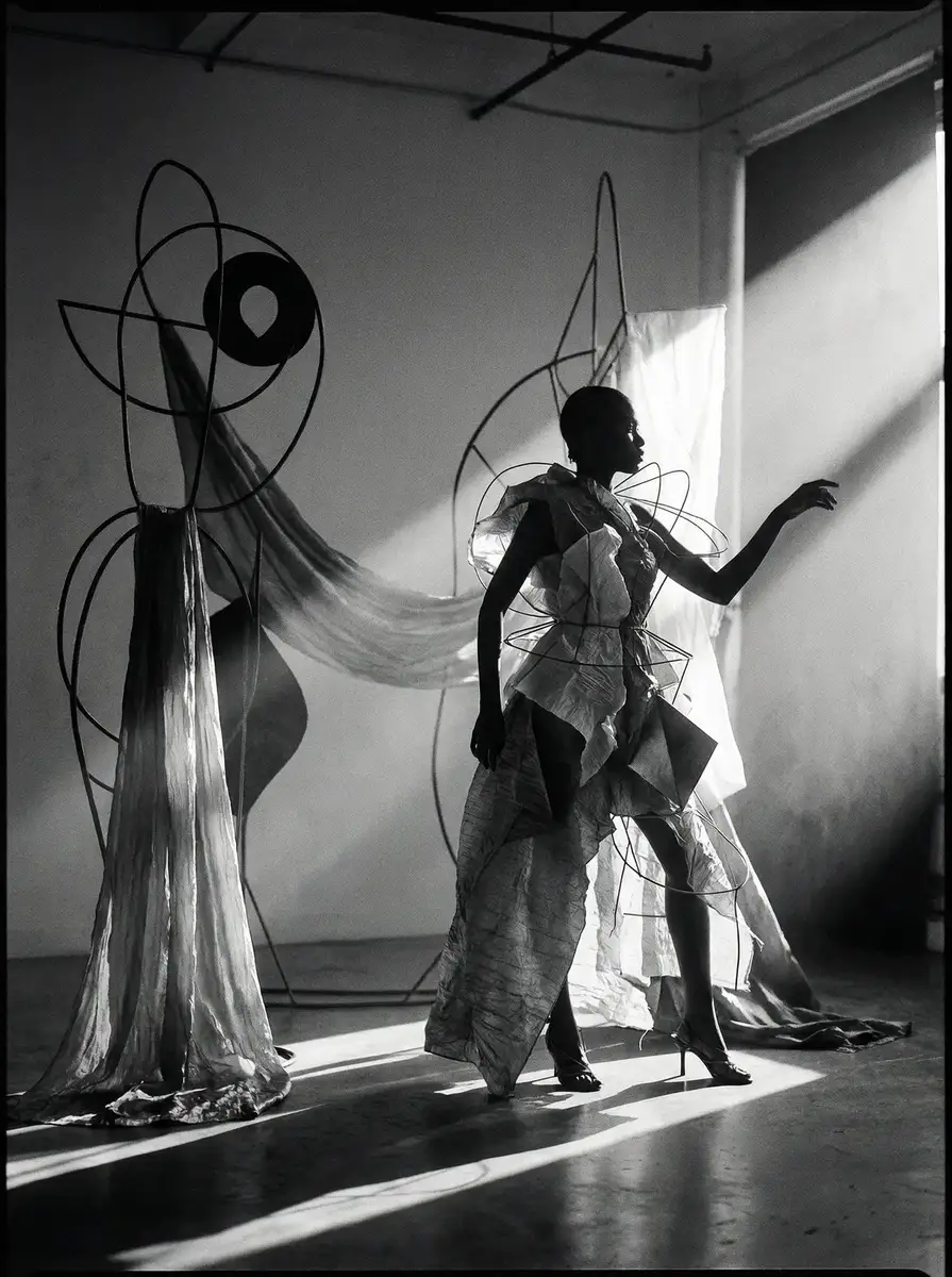 奇异果平台 灵感橱窗 先锋艺术装置时装